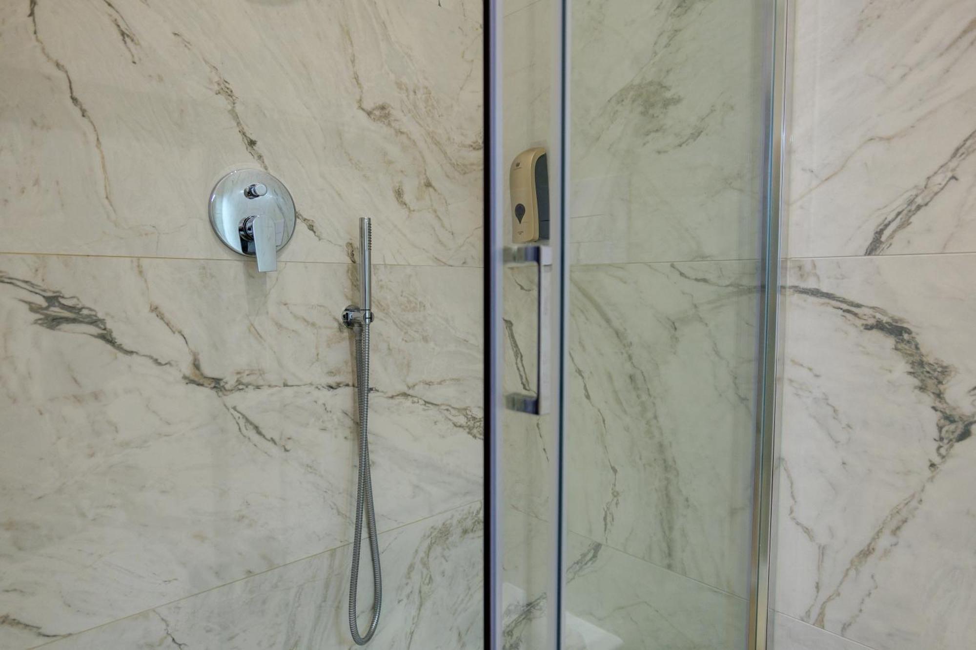 Relais Vittorio Veneto - Luxotel & Apartotel Salerno Bagian luar foto